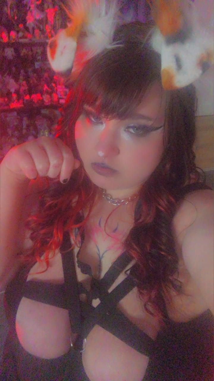 Kinkysuccubus profile picture