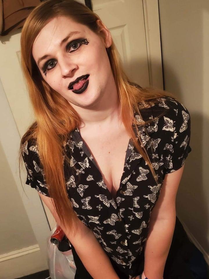 Kittenzee20 profile picture