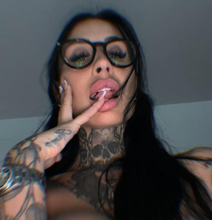 LXENA profile picture