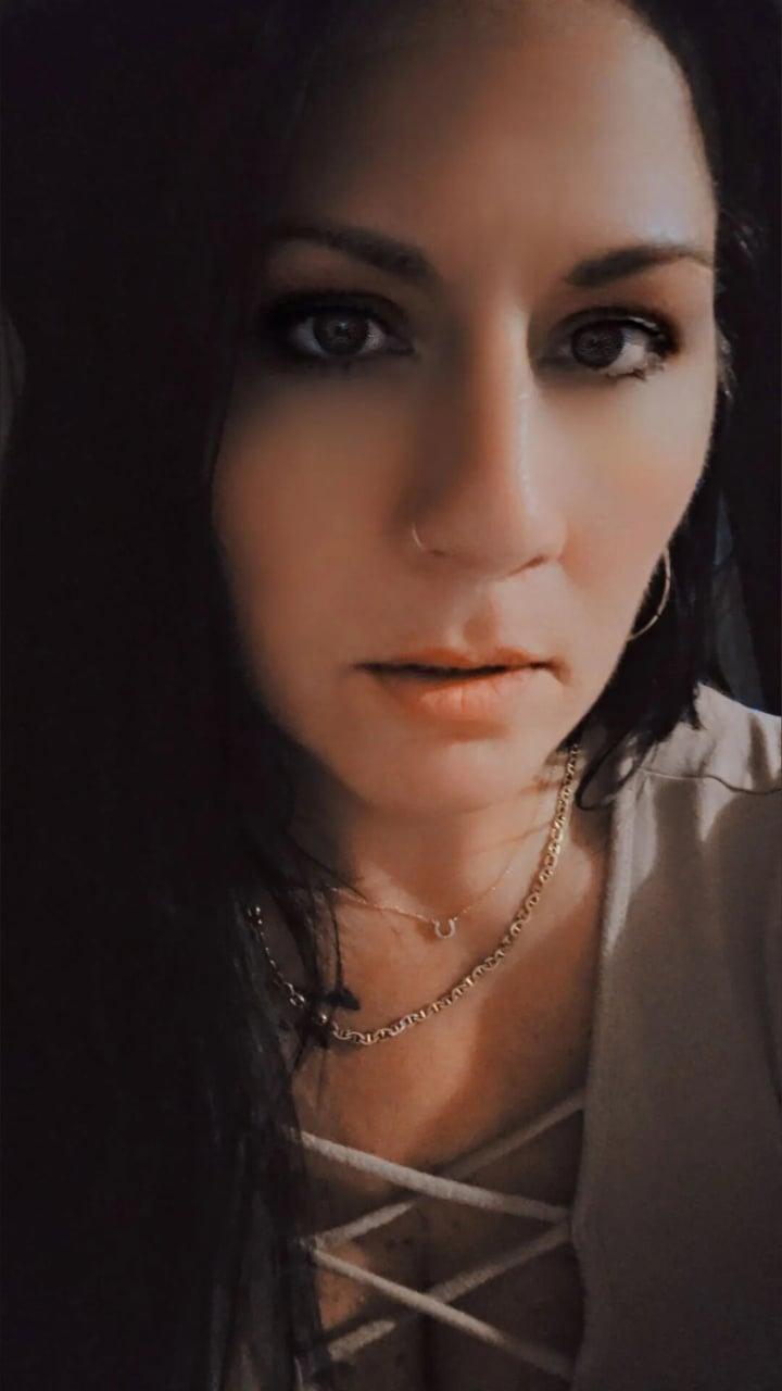 LanieLayne profile picture