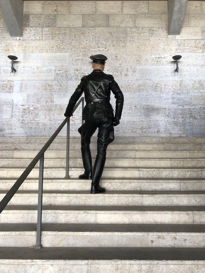 LeatherSkinSir profile picture