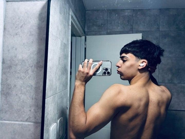 Leofree profile picture