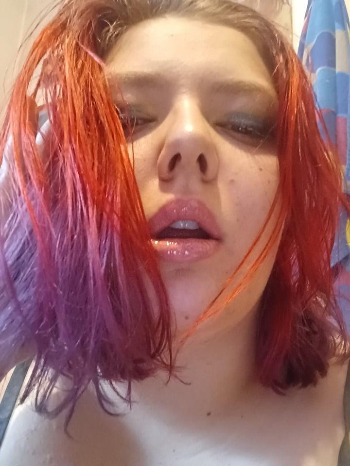 Lilybunni99 profile picture