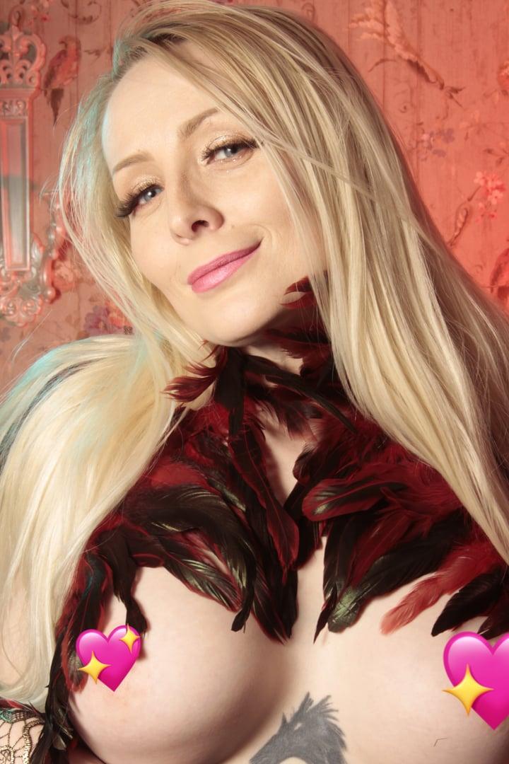 Lilylovecraft profile picture