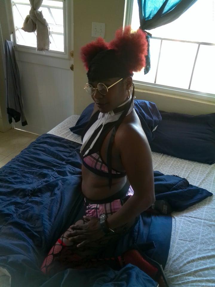 Lipsonhips profile picture