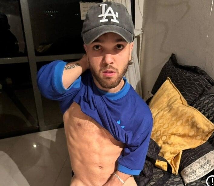 𝐏𝐞𝐪𝐮𝐞 profile picture