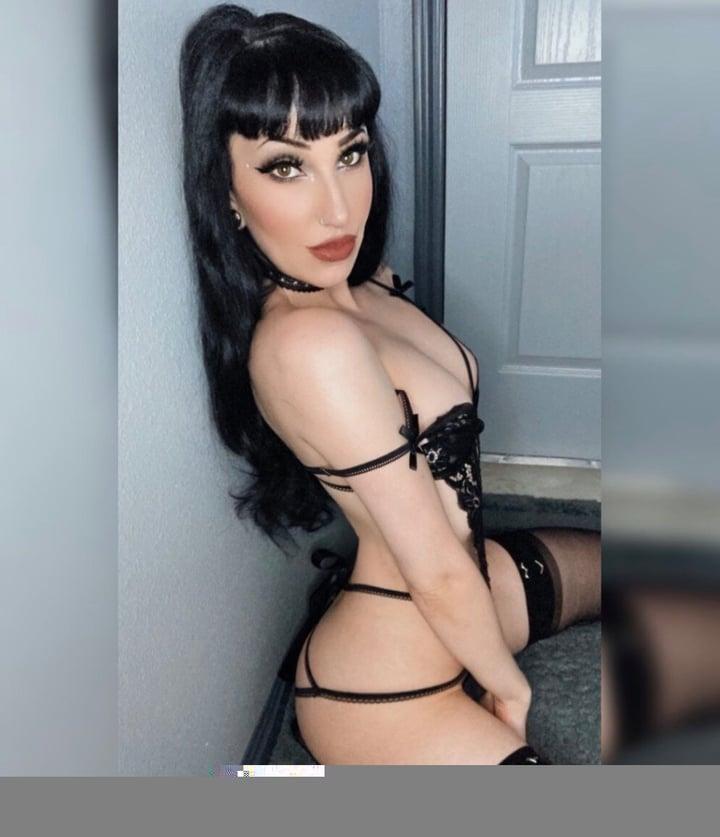 Littleshadowhippie profile picture