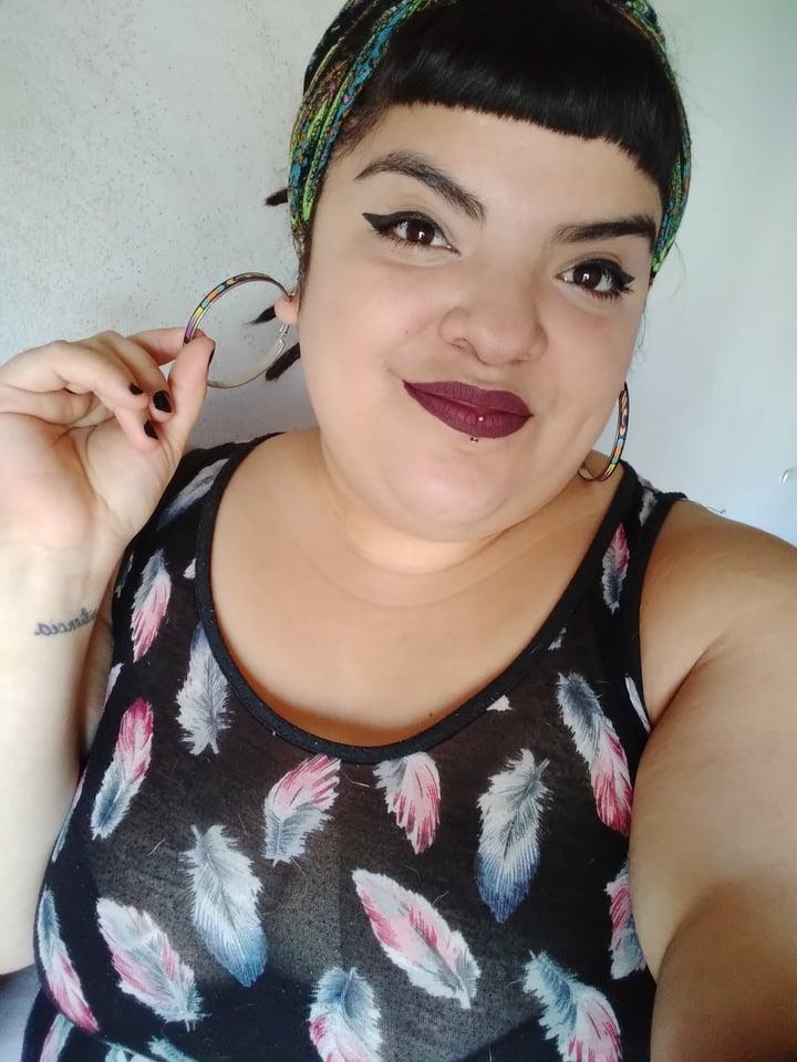 Lola profile picture