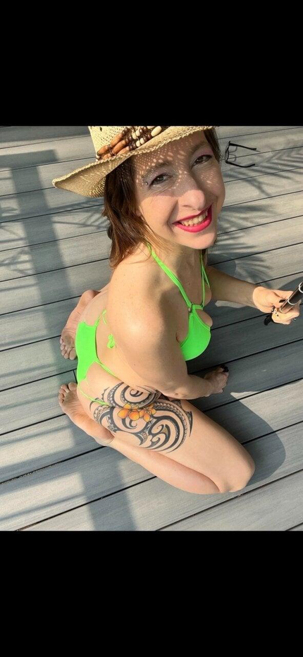 Longtoesallystormy profile picture