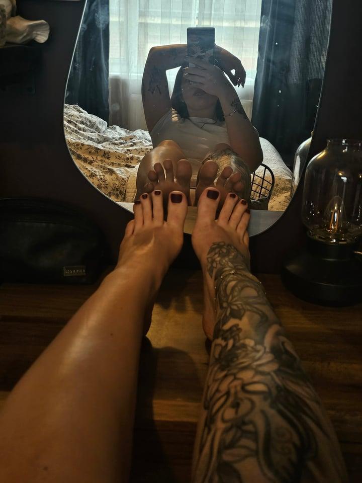 ✨️Loryns Tattooed Toes✨️ profile picture