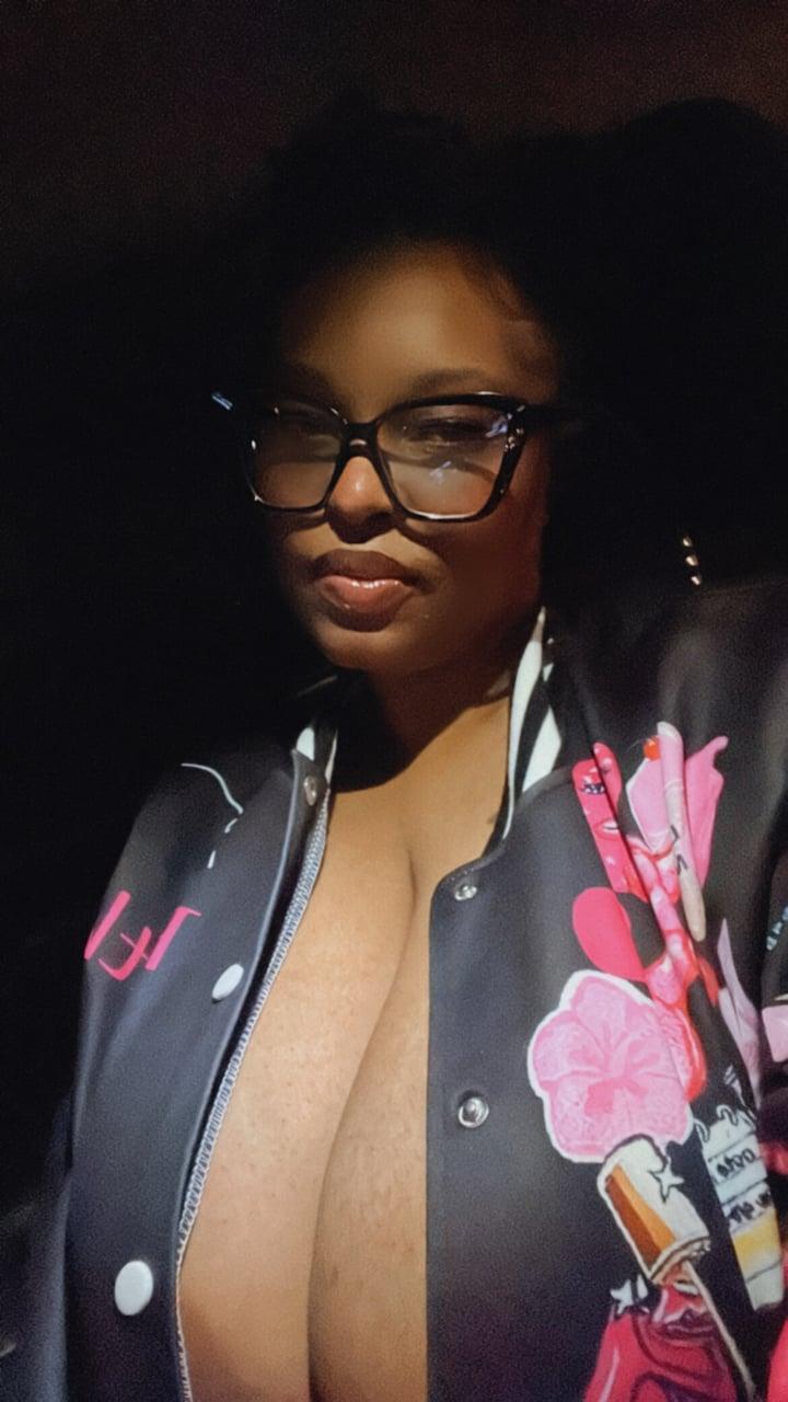 Twins mom🫶🏽 profile picture