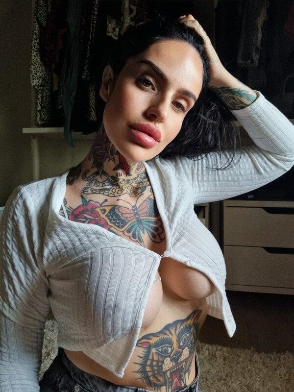 Manolatenti profile picture