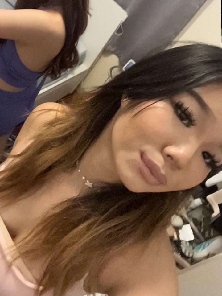 maxine profile picture