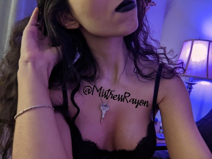 Rosie profile picture