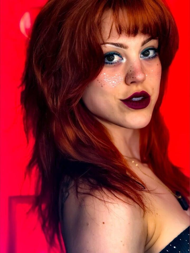 Molly Stewart profile picture