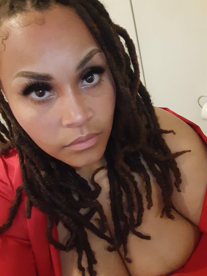 Mommabahrzall profile picture