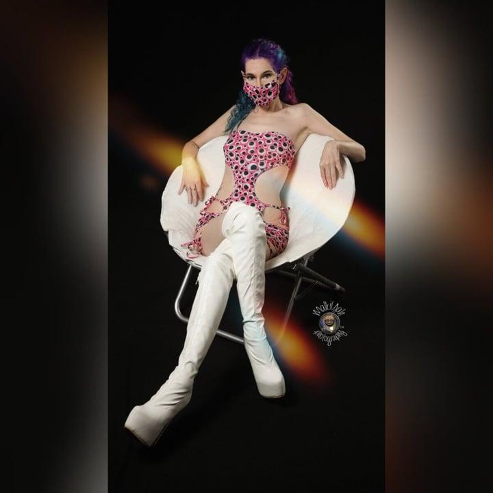 Naughtynikkib profile picture