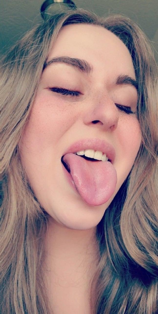 Femboy Neon profile picture