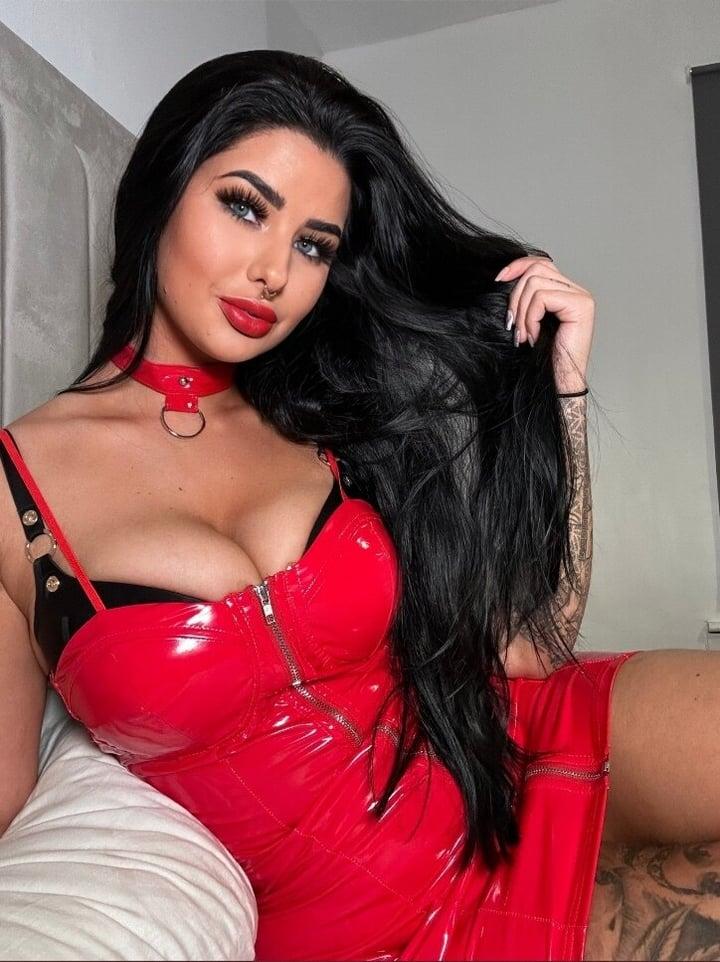 The Queenie Gee👑 profile picture