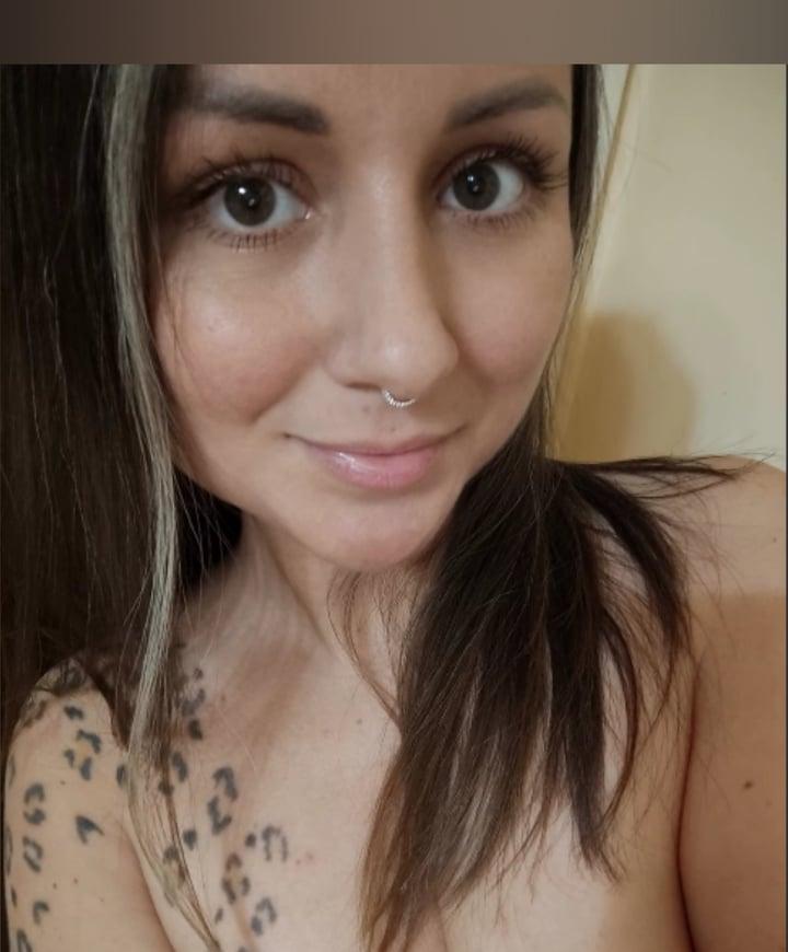 Nyanni profile picture