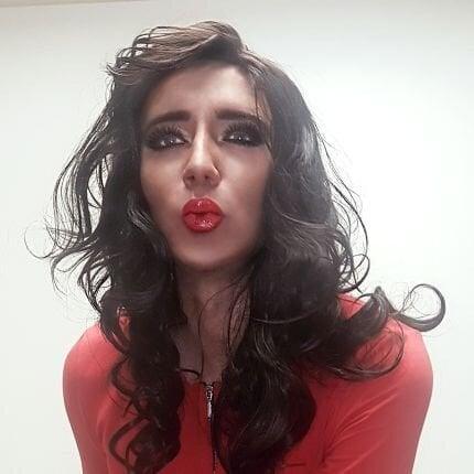 Nylonmolly profile picture