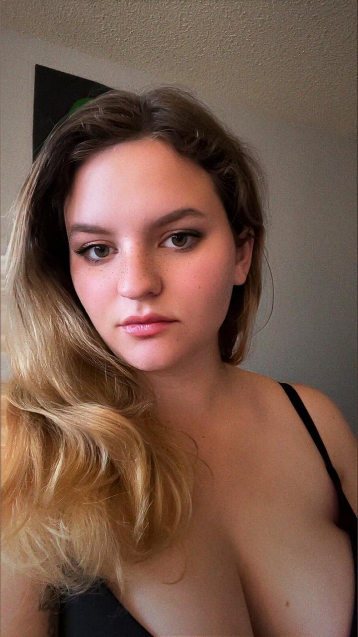 Lauren profile picture