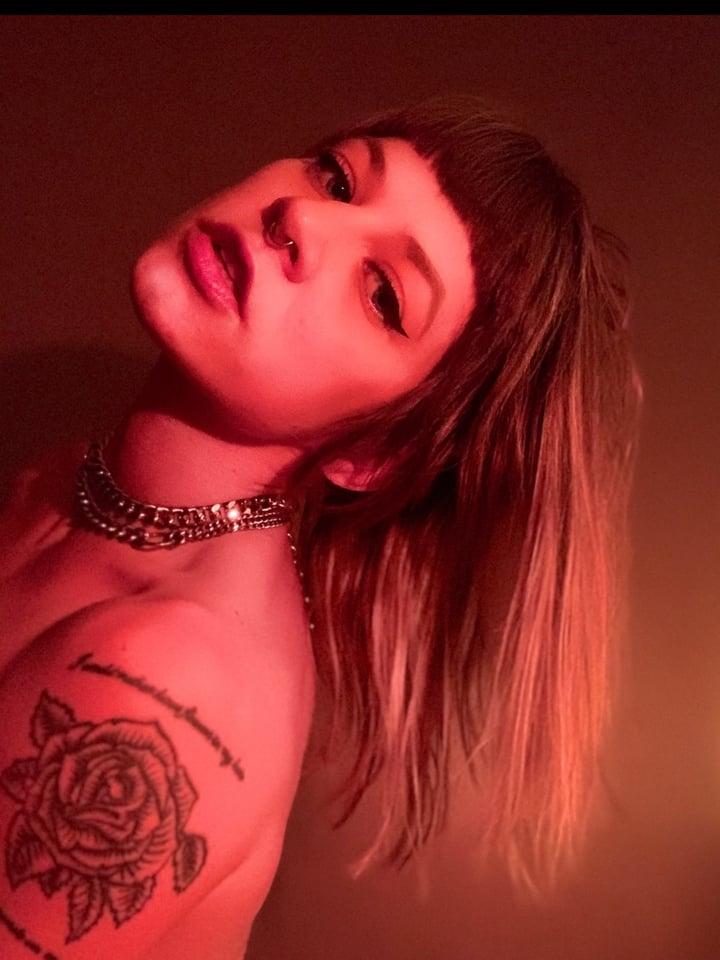 Luna profile picture