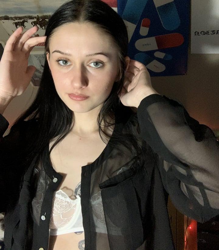 Paranoiuhh profile picture