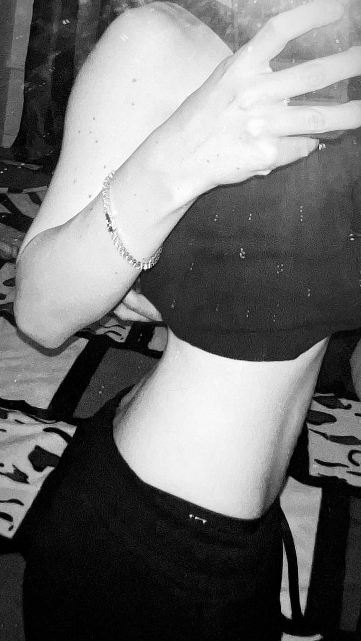 Peachyboi29 profile picture