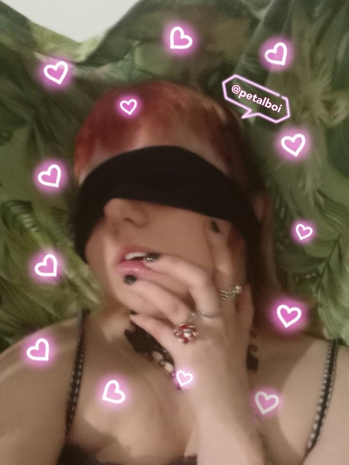 Petal Boi profile picture