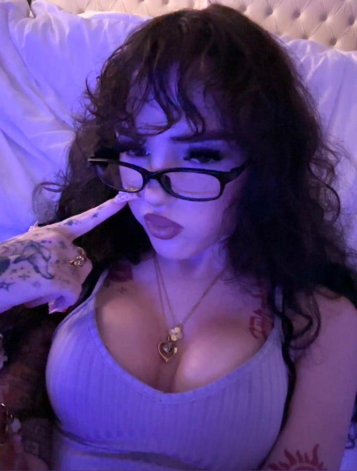 emi 🥛 profile picture