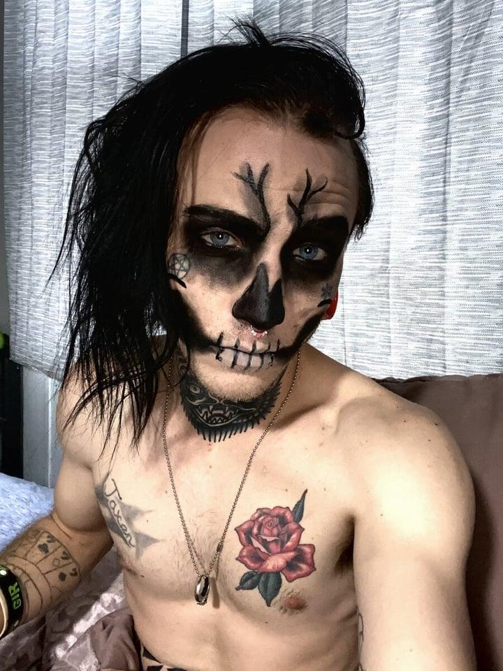 Plaguedoctor profile picture
