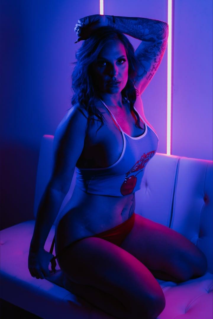 PurpleTemptressFree profile picture