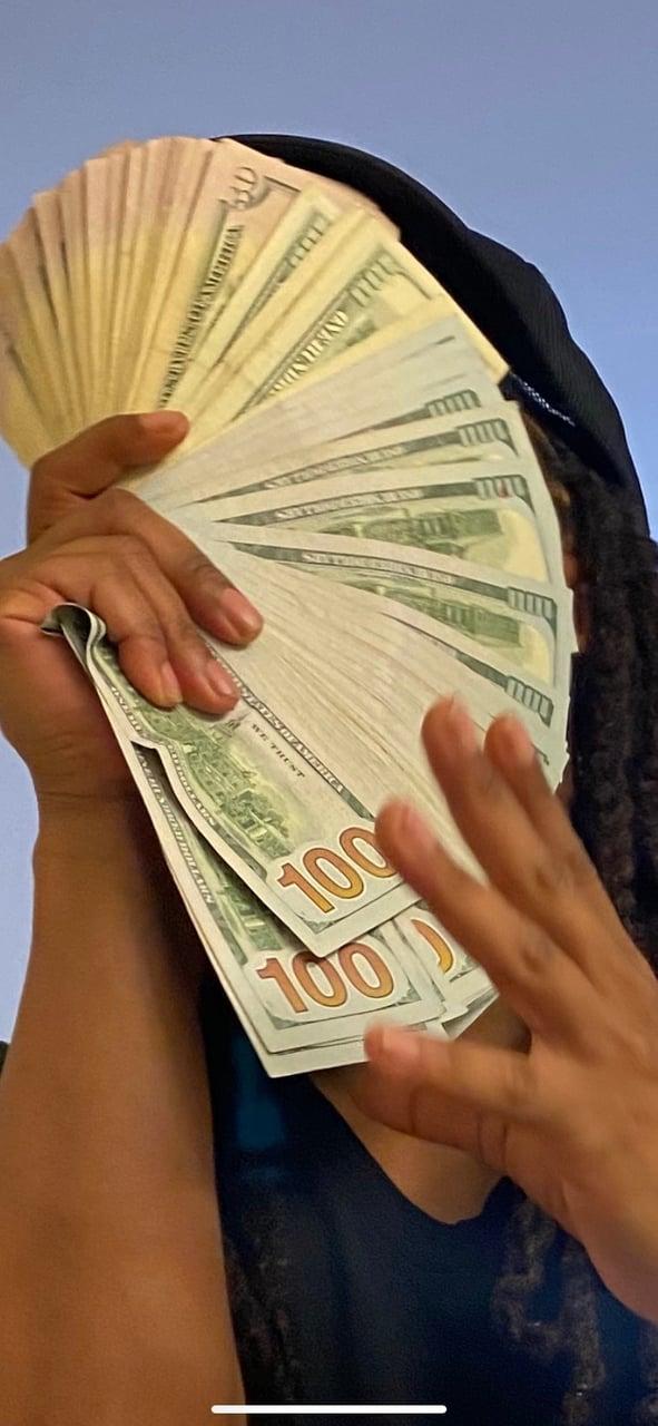 Quietlysmoking 😶‍🌫️ profile picture