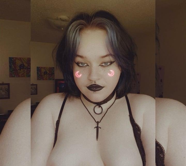 Cherry🍒 profile picture