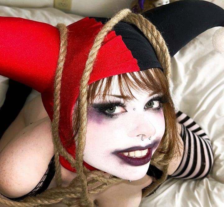 Scarlettclown profile picture