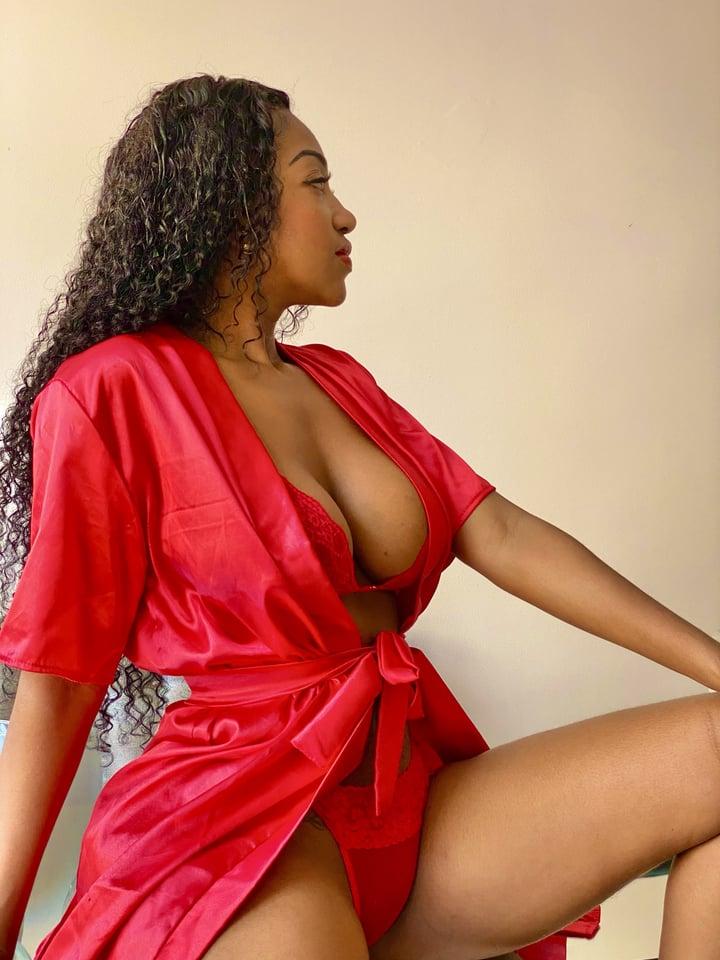 Scarlett Jones profile picture