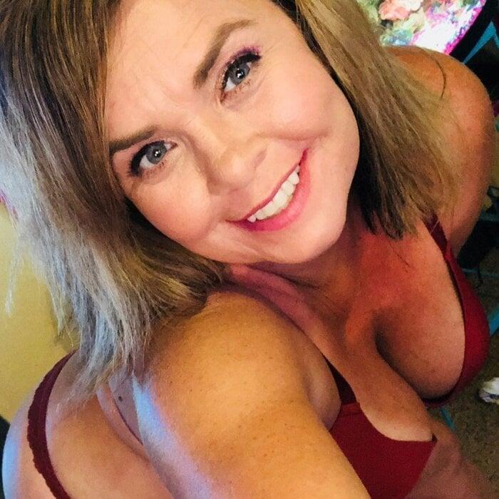 Sexymombree profile picture