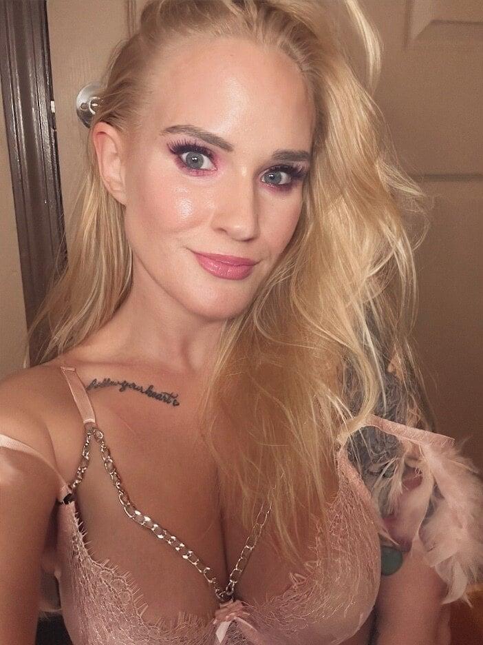 Shazzamckenzie profile picture