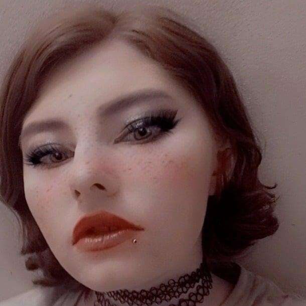 Skarllet_Kitten profile picture