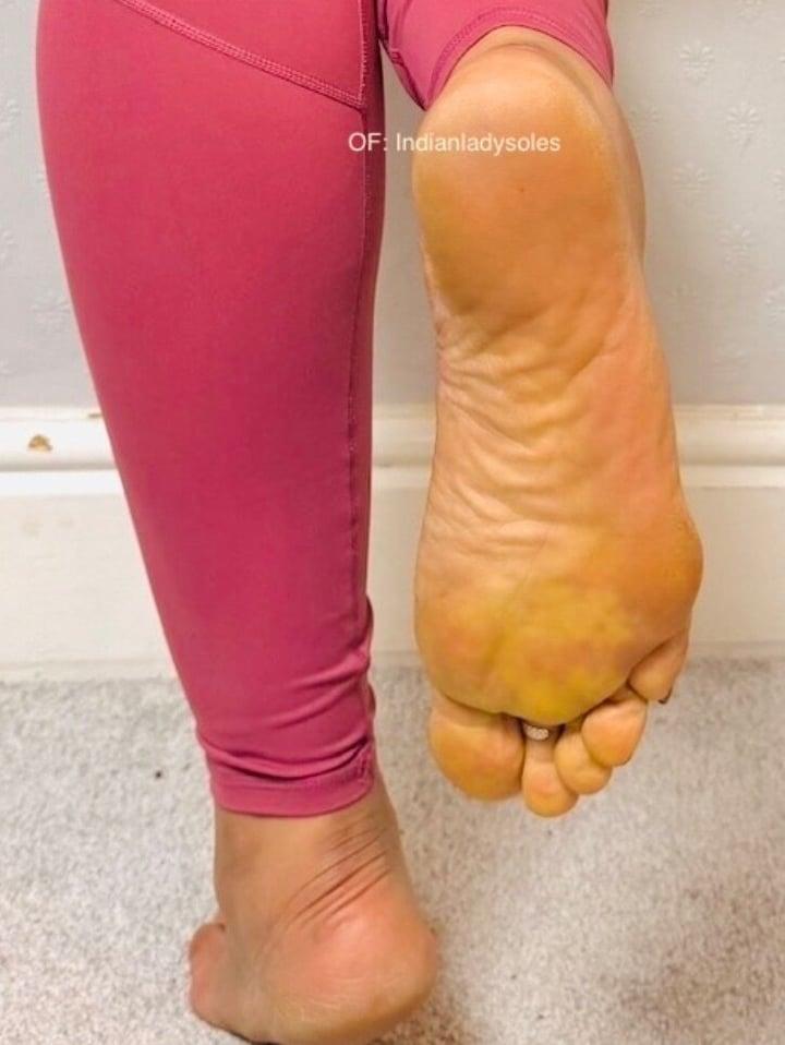 Soles of a true goddess profile picture