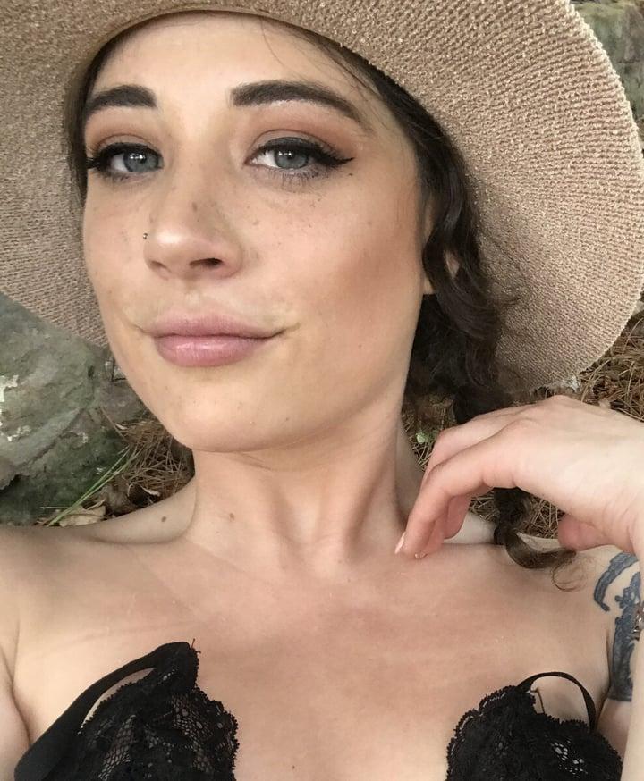 Sophiadouglas profile picture