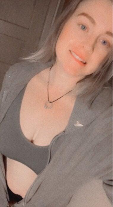 Stonersunflower420 profile picture