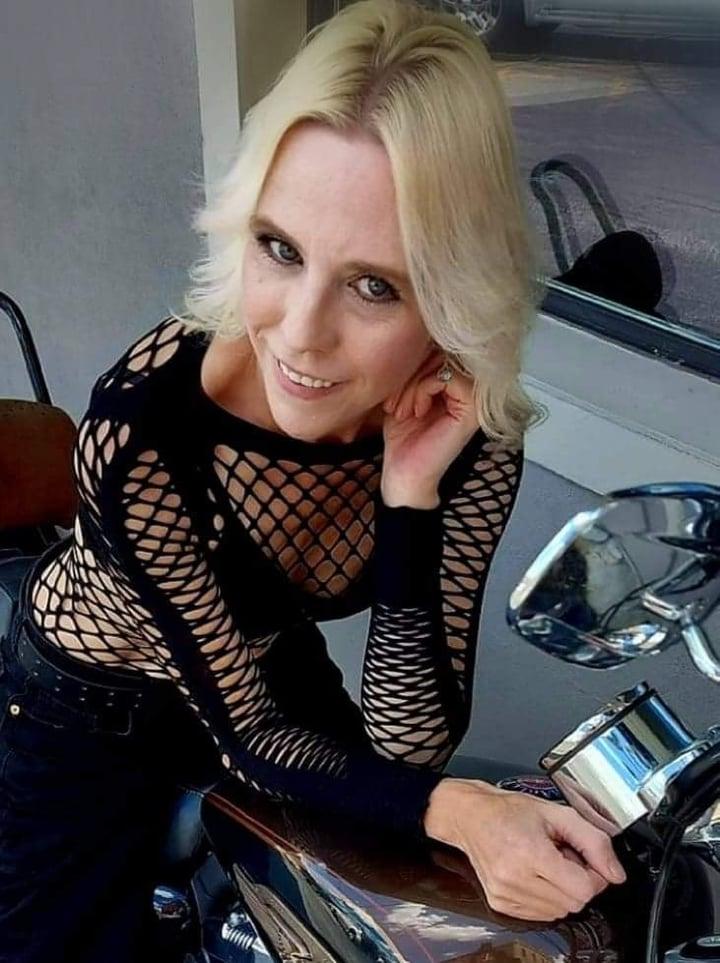 Lily Legend profile picture