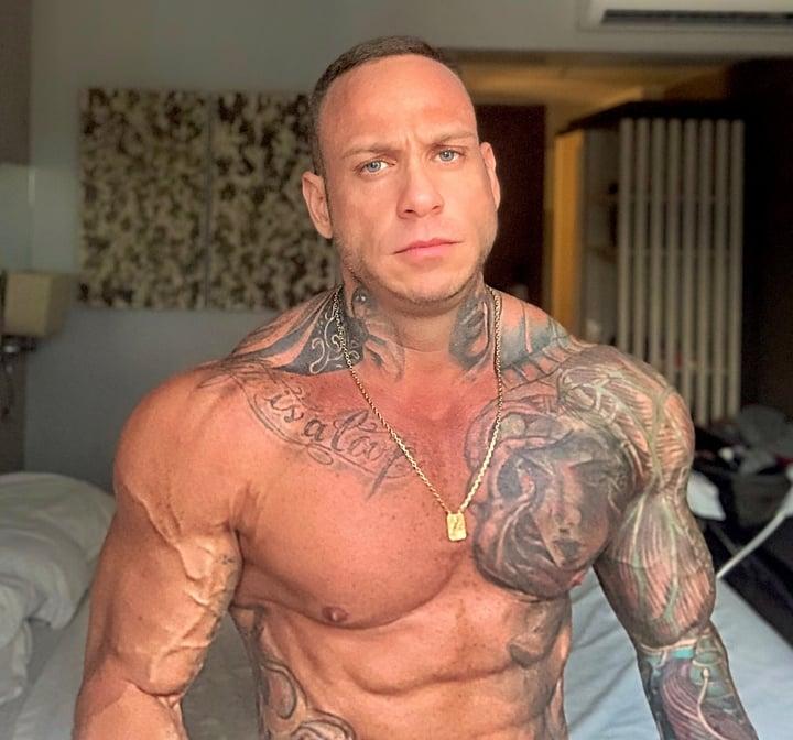 Thiking profile picture