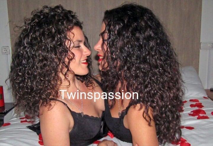 Twins passion profile picture