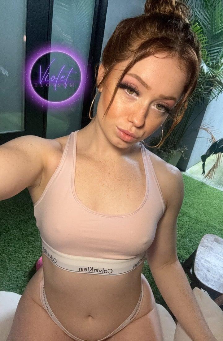 Ultravioletblossoms profile picture