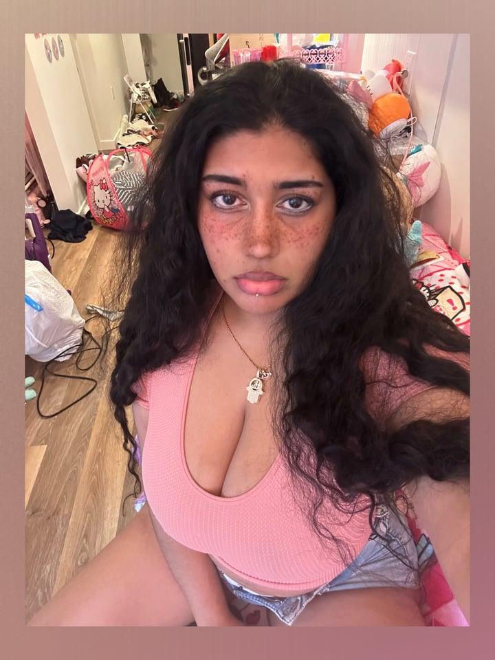 tanvi 🇮🇳 profile picture