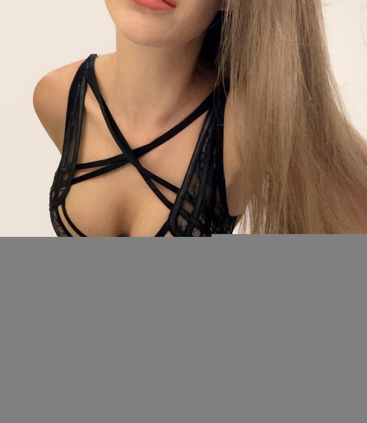 Wifelovesbbc profile picture