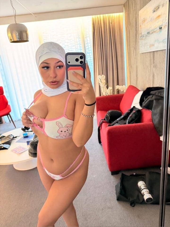 Ariel Foxx 😈😋 profile picture